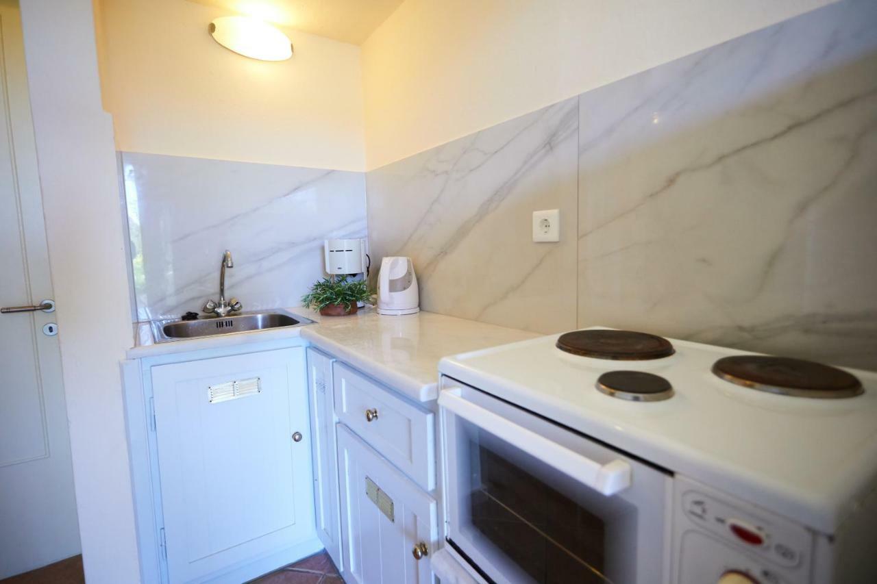 Zorbas Apartments Volissos Екстер'єр фото